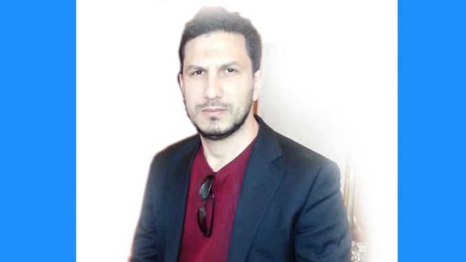 تمنحني الكتابة حرية أكبر مما يفعله الرسم