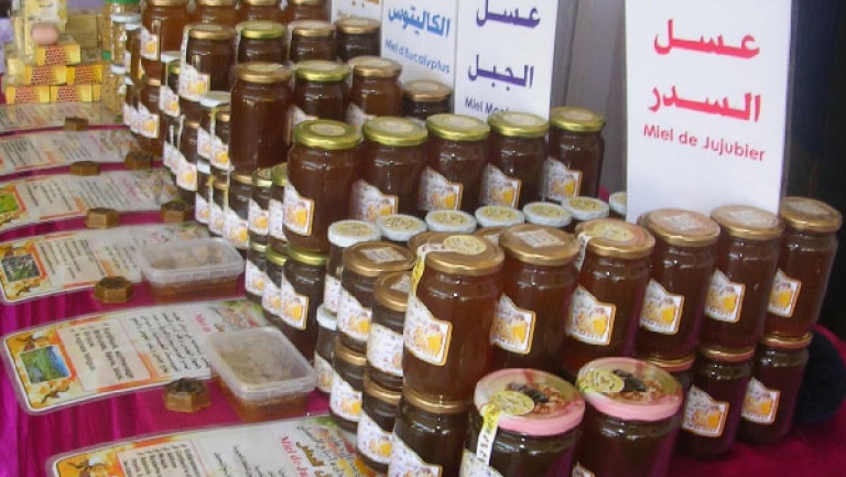 معرض العسل بتيزي وزو يستقطب المواطنين