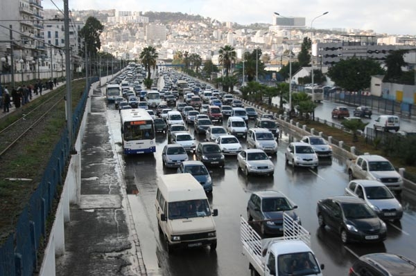 لا وجود لقرار توقيف المركبات القديمة