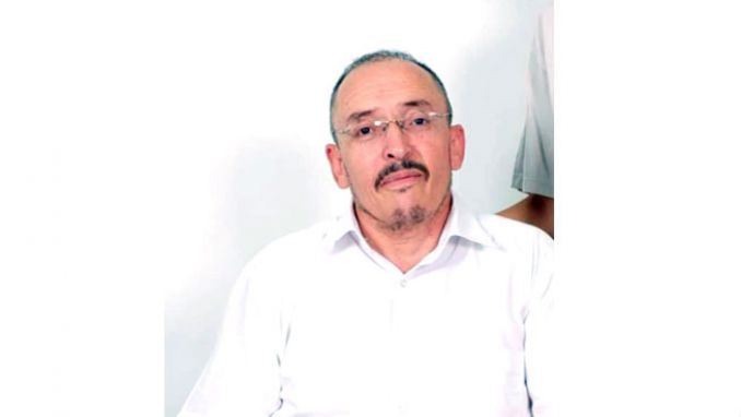 اختيار عاشور فني منسقا بالجزائر