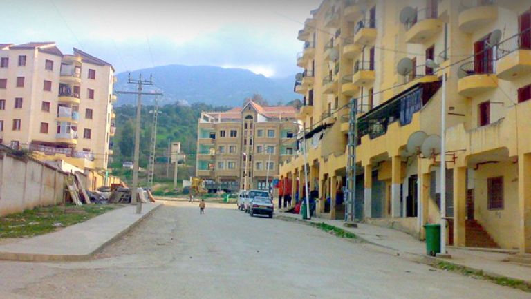 تيمزريت.. سكنت المرتفعات فغابت عنها التنمية