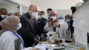 الوزير الأول أيمن بن عبد الرحمان
