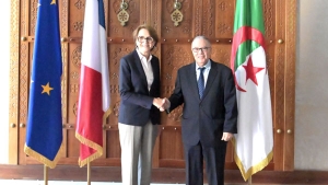  الأمين العام لوزارة الشؤون الخارجية والجالية الوطنية بالخارج، عمار بلاني-الأمينة العام لوزارة الشؤون الخارجية الفرنسية آن ماري ديكوت