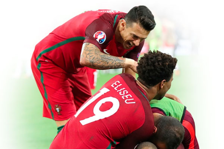 البرتغال تهزم بولندا بركلات الترجيح
