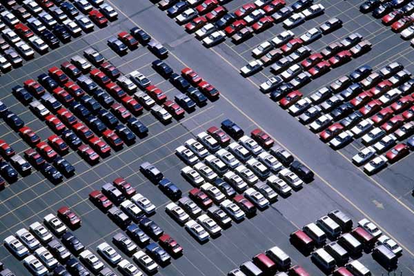 حظائر جديدة للتخفيف من مشكل ركن المركبات