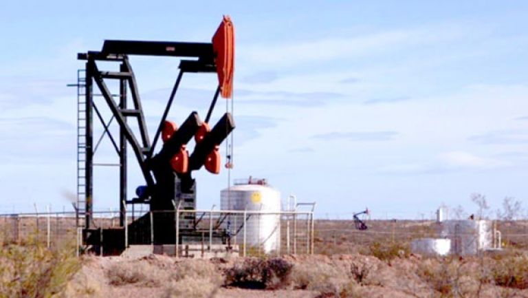 النفط يستقر بعد تلاشي المخاوف من النزاع الأمريكي- الإيراني