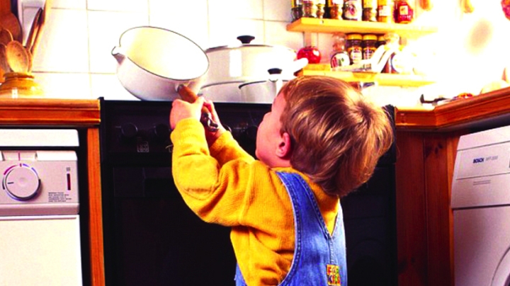 المرأة في قلب &quot;شتاء بلا حوادث&quot;بمعسكر