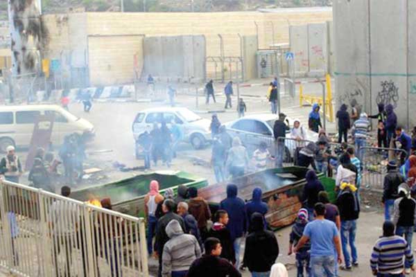 اعتقال ستة أطفال وإصابة عشرات الشبان