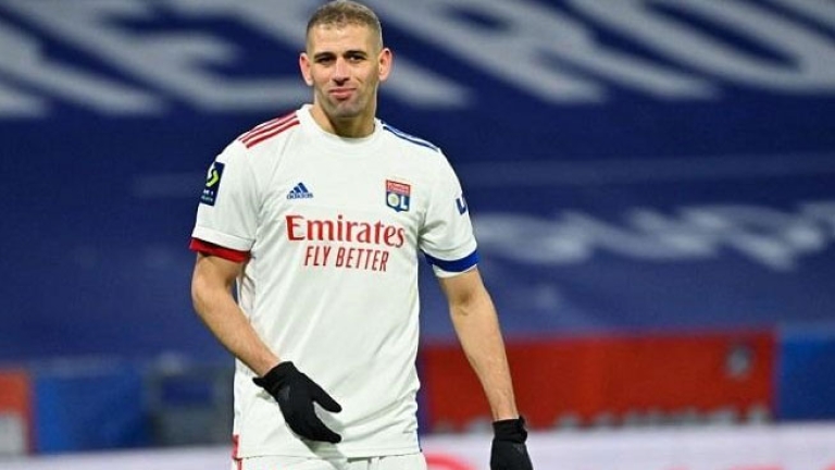 يعود رسميا إلى سبورتينغ لشبونة