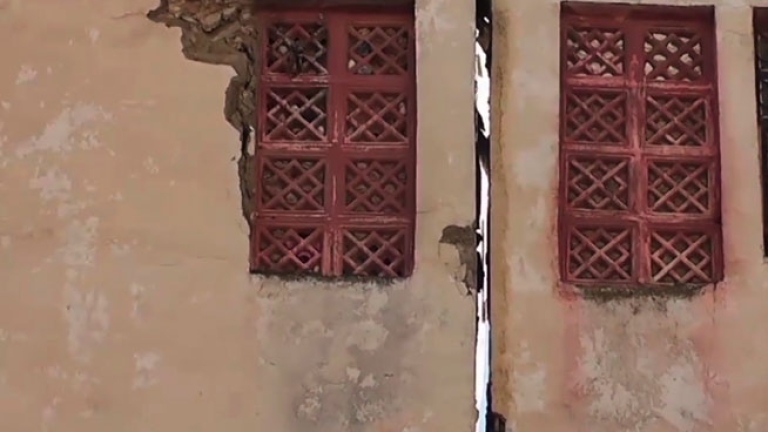 عمارات حي "24 فيفري" مهددة بالانهيار