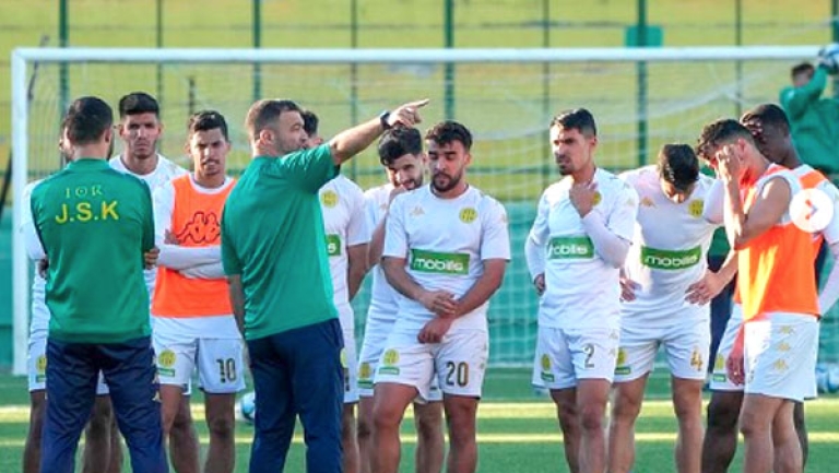 "الكناري" من أجل مغادرة المنطقة الحمراء