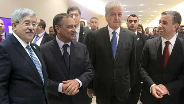 محاكمة "تاريخية" لترميم جسر الثقة بين الشعب والحاكم