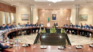 الوزير الأول، وزير المالية، السيد أيمن بن عبد الرحمان