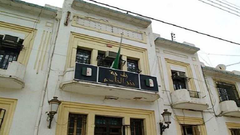 تحضيرات لتوزيع 963 منحة و300 قفة