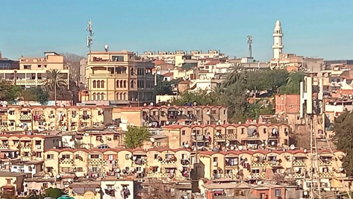 سكان حي بومعزة “2” بالمقرية يطالبون بالترحيل