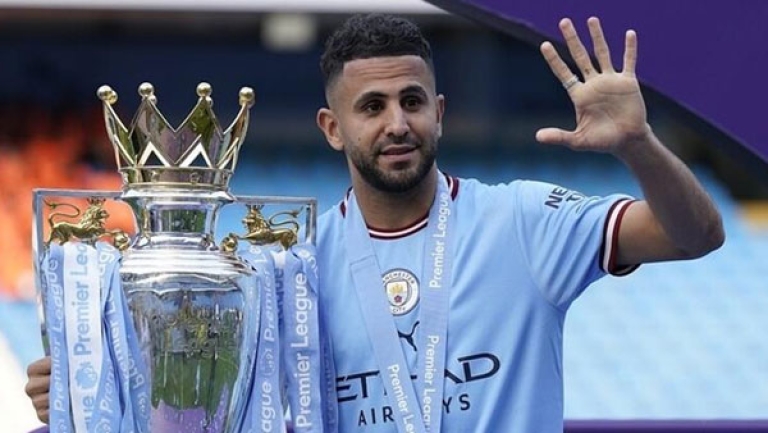 محرز ينافس على جائزة أفضل لاعب في الشرق الأوسط