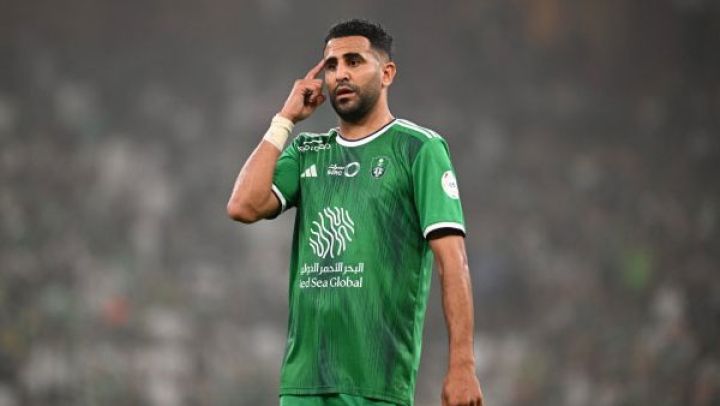 محرز يتألق في السعودية ويستعيد بريق "البريميرليغ"