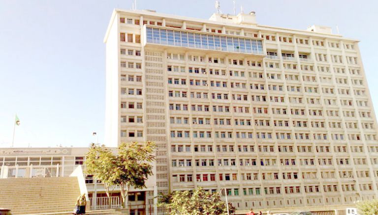 33 ألف طلب على سكن "أل بي يا" بوهران