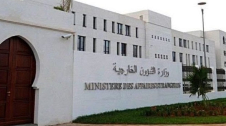 الجزائر تعرب عن قلقها وتدعو إلى ضبط النفس