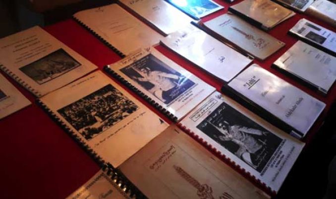 مؤسسة علولة تهب 800 كتاب ووثيقة لمسرح وهران