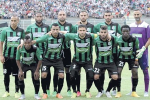 غوميز يرفض الغيابات ومستاء من غياب الملاعب