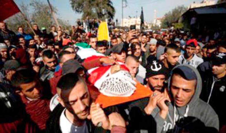 استشهاد شاب فلسطيني في الضفة الغربية