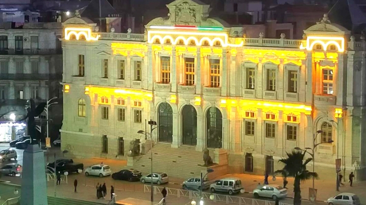 مقر بلدية وهران يسترجع أمجاده