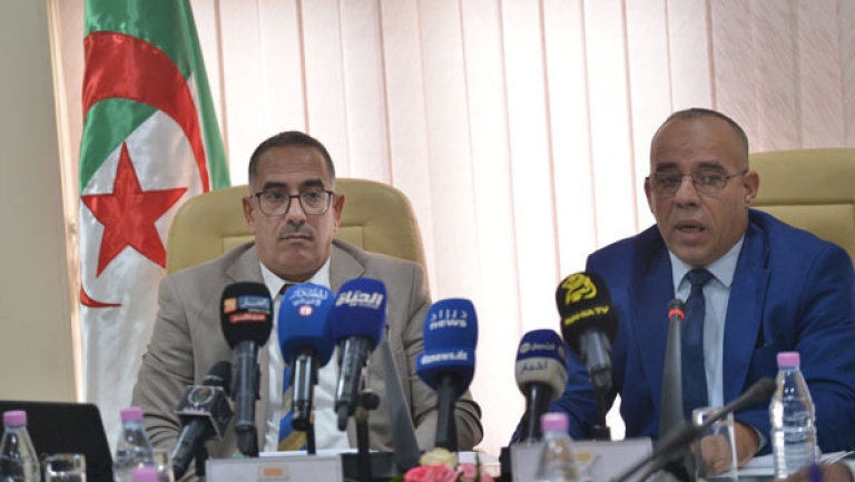 تحسين الخدمات الجامعية وضبط الموارد المالية بفضل الرقمنة