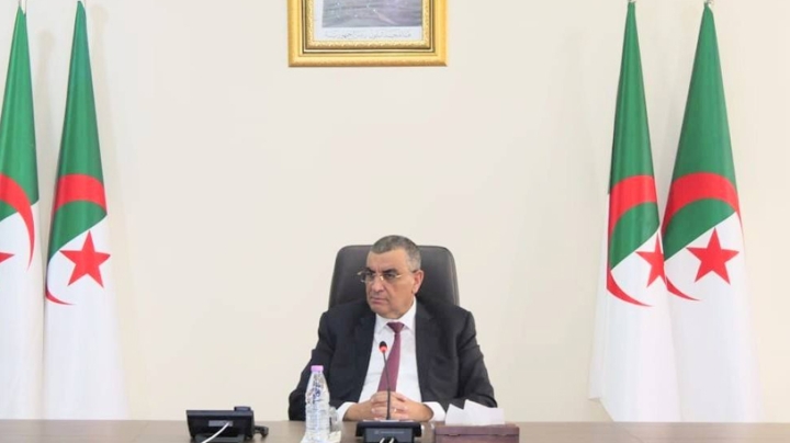 متابعة أشغال صيانة الطرق السيارة وتقدّم مشاريع المنافذ