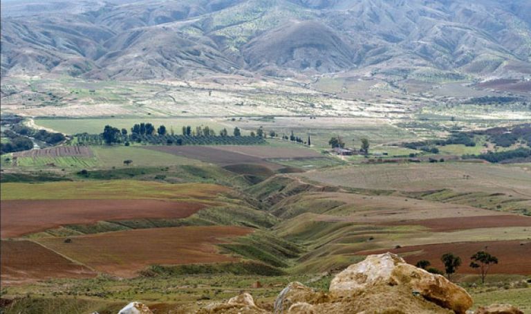 سكان أولاد زمر يطالبون بالعودة إلى مداشرهم