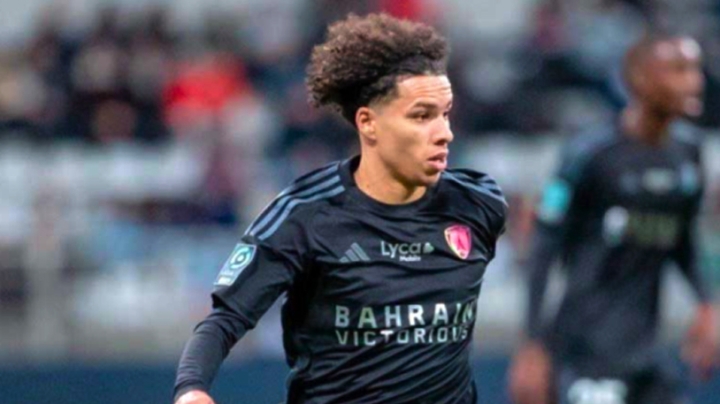 كوفنتري الانجليزي يقدم عرضا مغريا لإيلان قبال