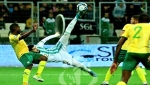 مهاجم المنتخب الوطني الجزائري ياسين بن زية