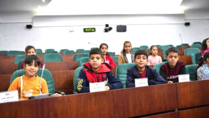 تلاميذ وشباب يزورون مقر المجلس الشعبي الوطني
