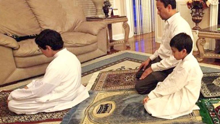 يمكن مواصلة شرائع الإسلام وصلاة التراويح في البيت