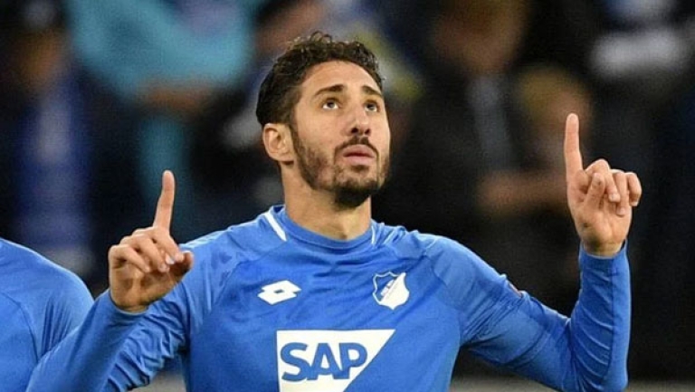 بلفوضيل يهاجم الفرنسيّين ويحظى بدعم نجوم &quot;الخضر&quot;