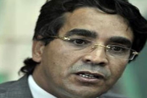 لا توجد أية عريضة تطالب بتجديد هياكل المجلس