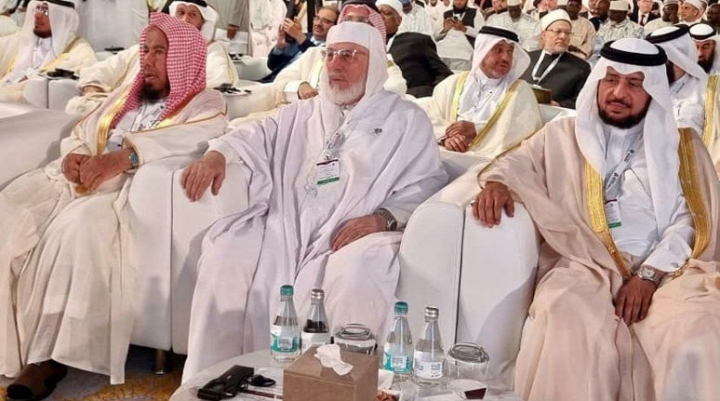 عميد جامع الجزائر يشارك في الدورة 26 بالدوحة