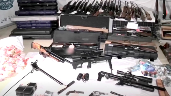 الإطاحة بشبكة إجرامية للتهريب والمتاجرة بالأسلحة