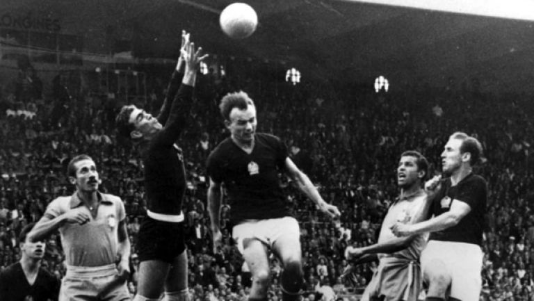 مباراة العصر.. إنجلترا 3 المجر 6 سنة 1953.. المجريون يحدثون ثورة في كرة القدم
