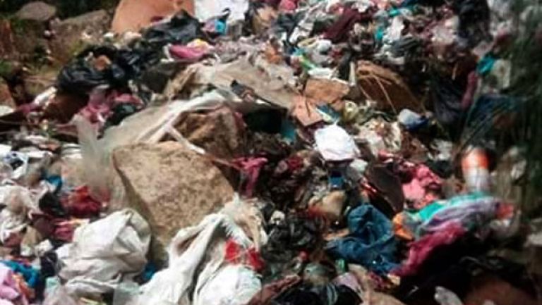 سكان "أث وشن" ينظمون حملة تنظيف وتشجير