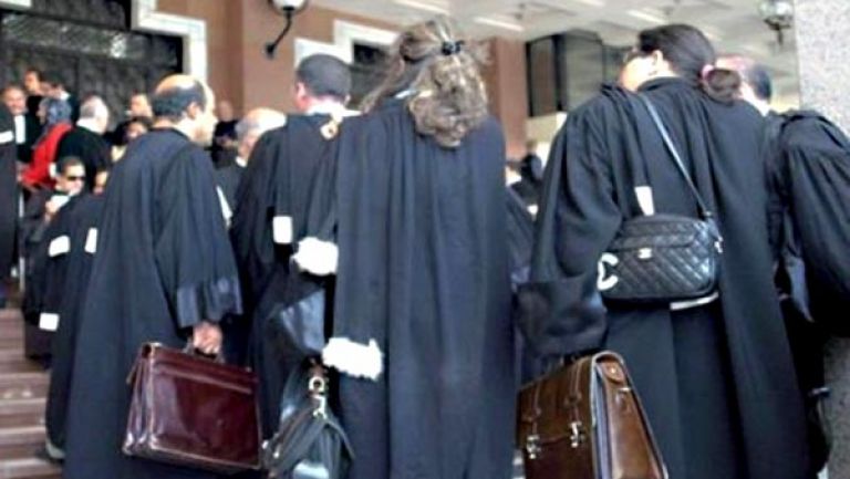 المحامون يرفضون الضرائب المفروضة عليهم