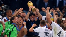 ألمانيا تتوج بكأس العالم للمرة الرابعة 