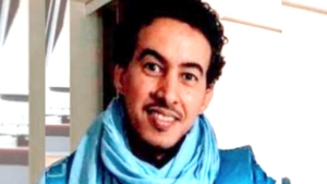 سيد أحمد ولد أطفيل، الكاتب الصحفي الموريتاني