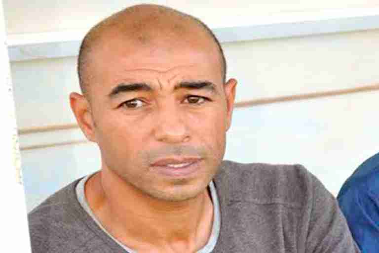 بوعكاز يوافق على تأجيل الاستئناف ويصر على كامل التعداد