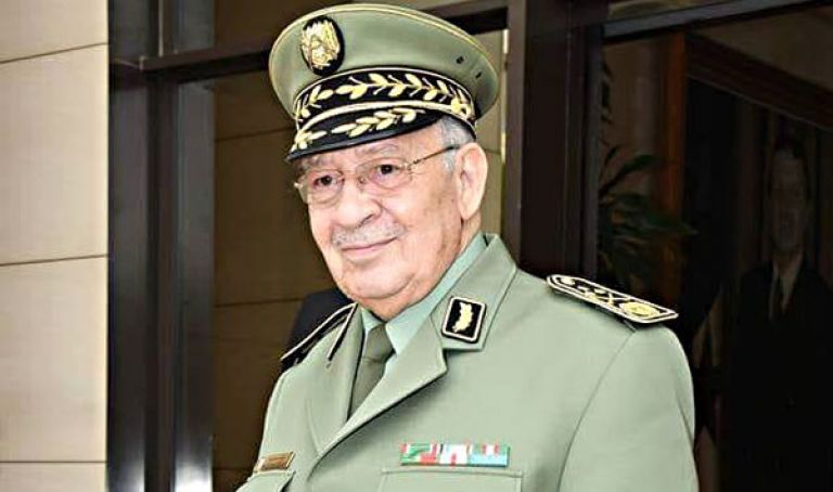 الفريق قايد صالح في زيارة رسمية لدولة الإمارات