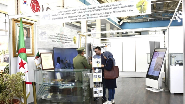 حضور مميز للجيش الوطني الشعبي في "ALGEST 2022"
