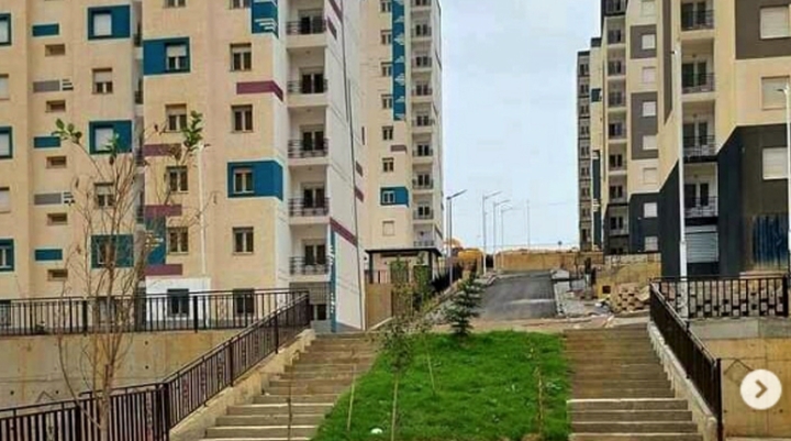 فسخ عقد البيع بالإيجار وإخلاء شقة بسيدي عبد الله