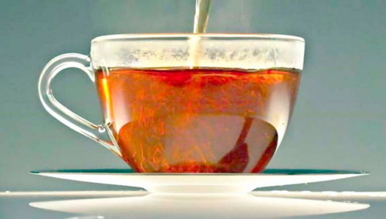 "كوب شاي" يتسبب في مقتل مصري