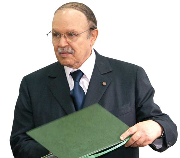 الرئيس بوتفليقة يُجري حركة في السلك الدبلوماسي