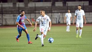 المتصدرون يحافظون على مراتبهم